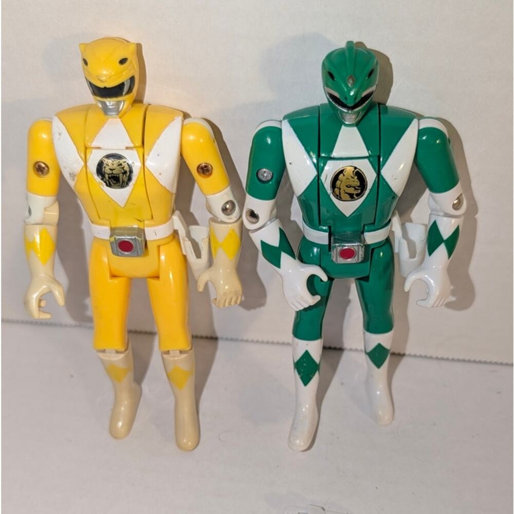 2 Vtg 1993 Bandai Yellow Green Power Rangers FLIP HEAD Action Figures Weapons